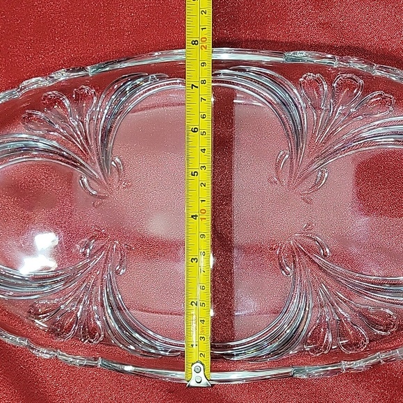 Mikasa crystal tulip platter - Picture 3 of 5